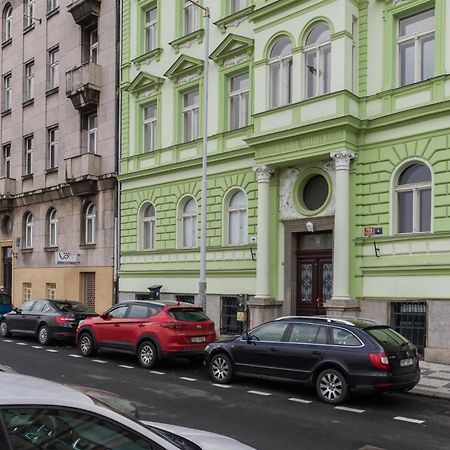 Bartal Apartments Прага Екстериор снимка