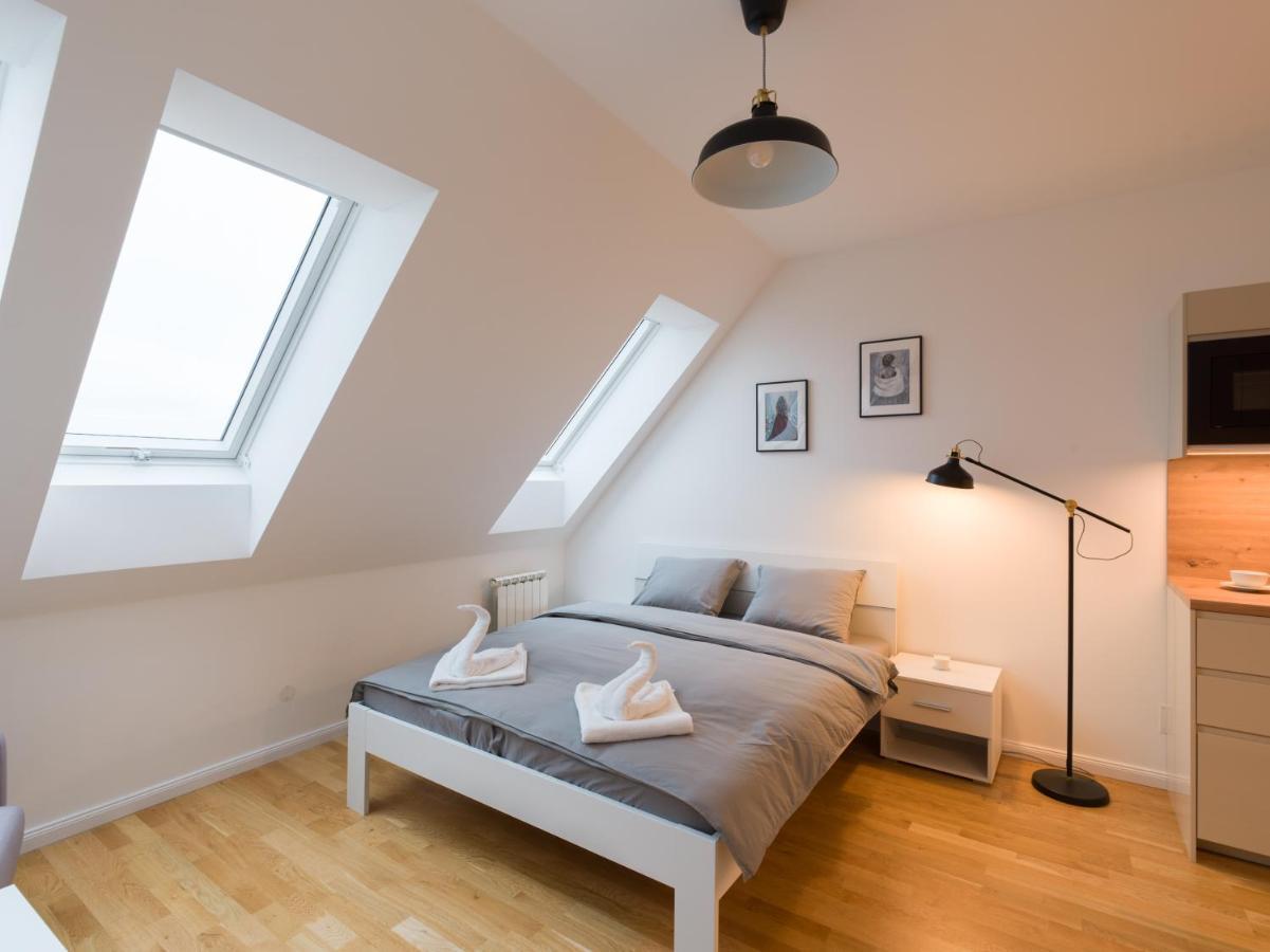 Bartal Apartments Прага Екстериор снимка