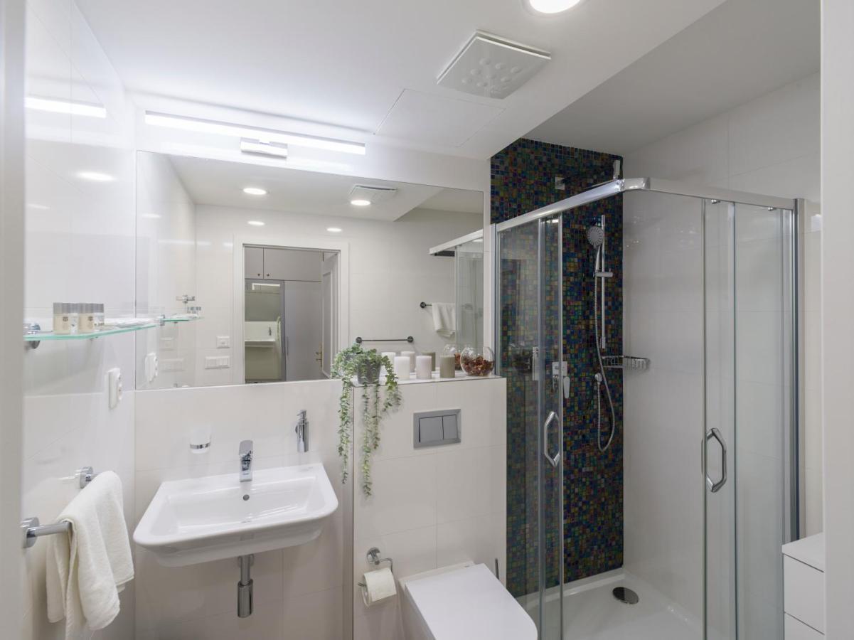 Bartal Apartments Прага Екстериор снимка